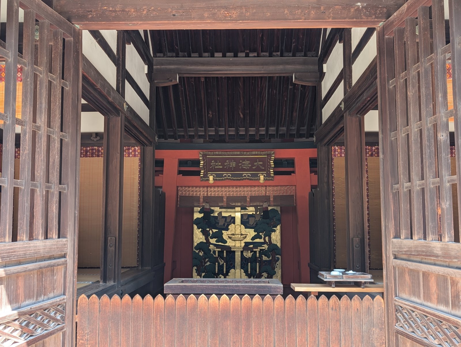 大海神社の本殿