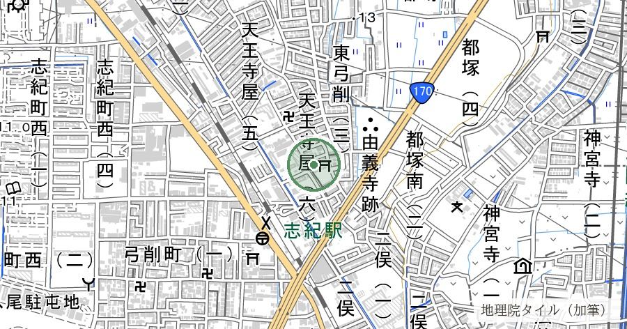 弓削神社(ゆげじんじゃ・東弓削)のエノキとイチョウの位置を示す地図